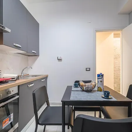 Casa Stretto Di Apartament Mesyna